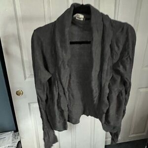 Anthropologie, Lili’s closet, gray open front cardigan sweater.